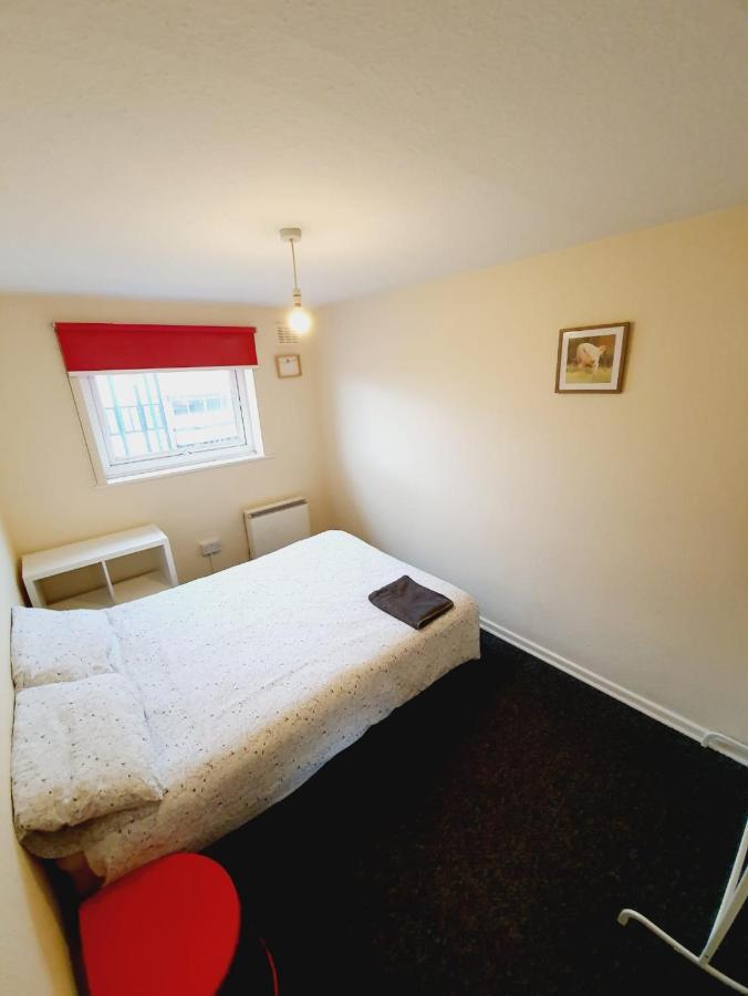 Rayleigh Town Centre 3 Bedroom Apartment Kültér fotó